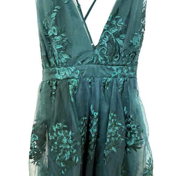 NWT A Love To Remember Emerald Lace Backless Skater Dress S Holiday Christmas - Picture 3 of 7